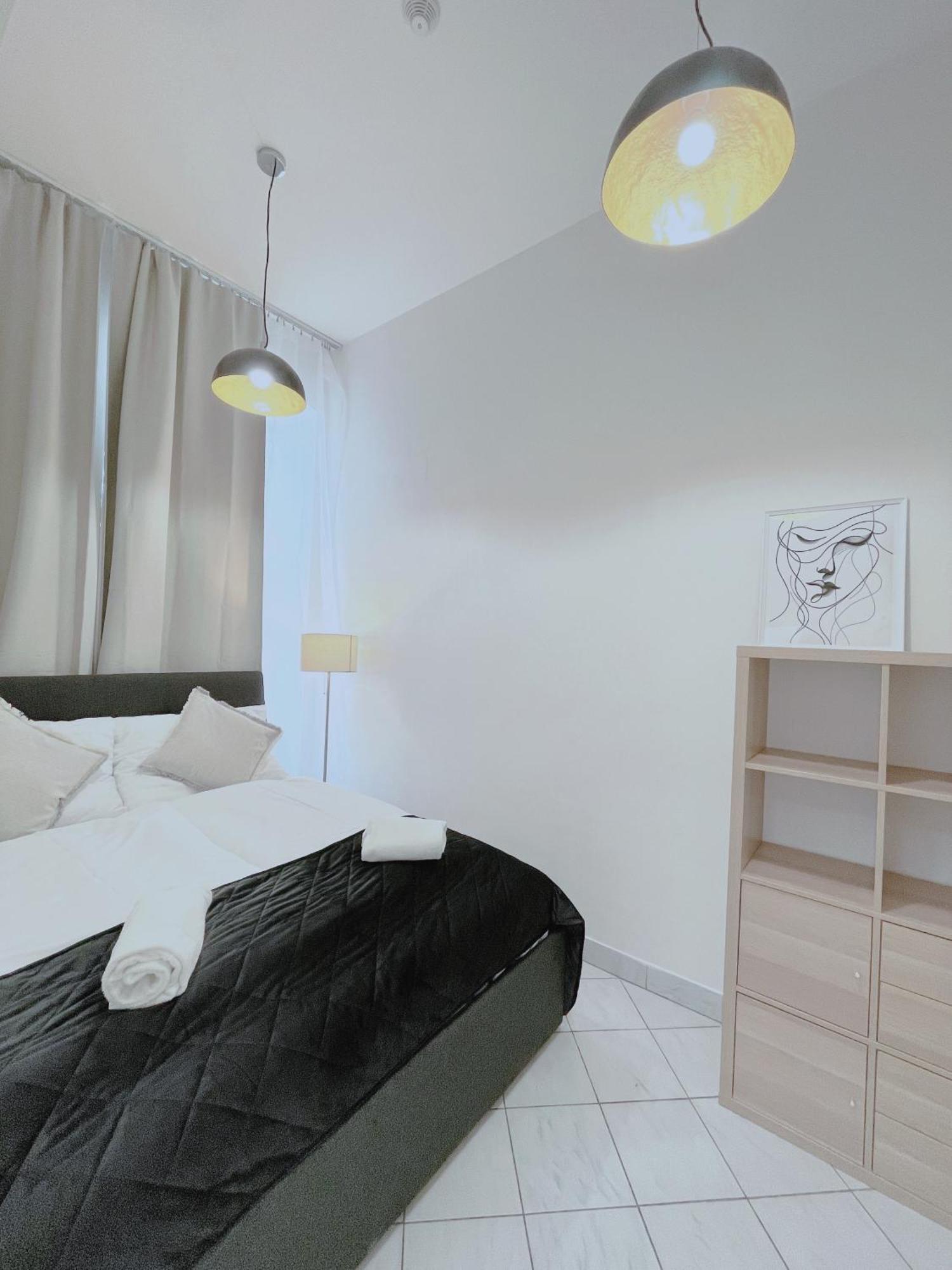 New Town 5' Walk To Wenceslas Square Apartment
